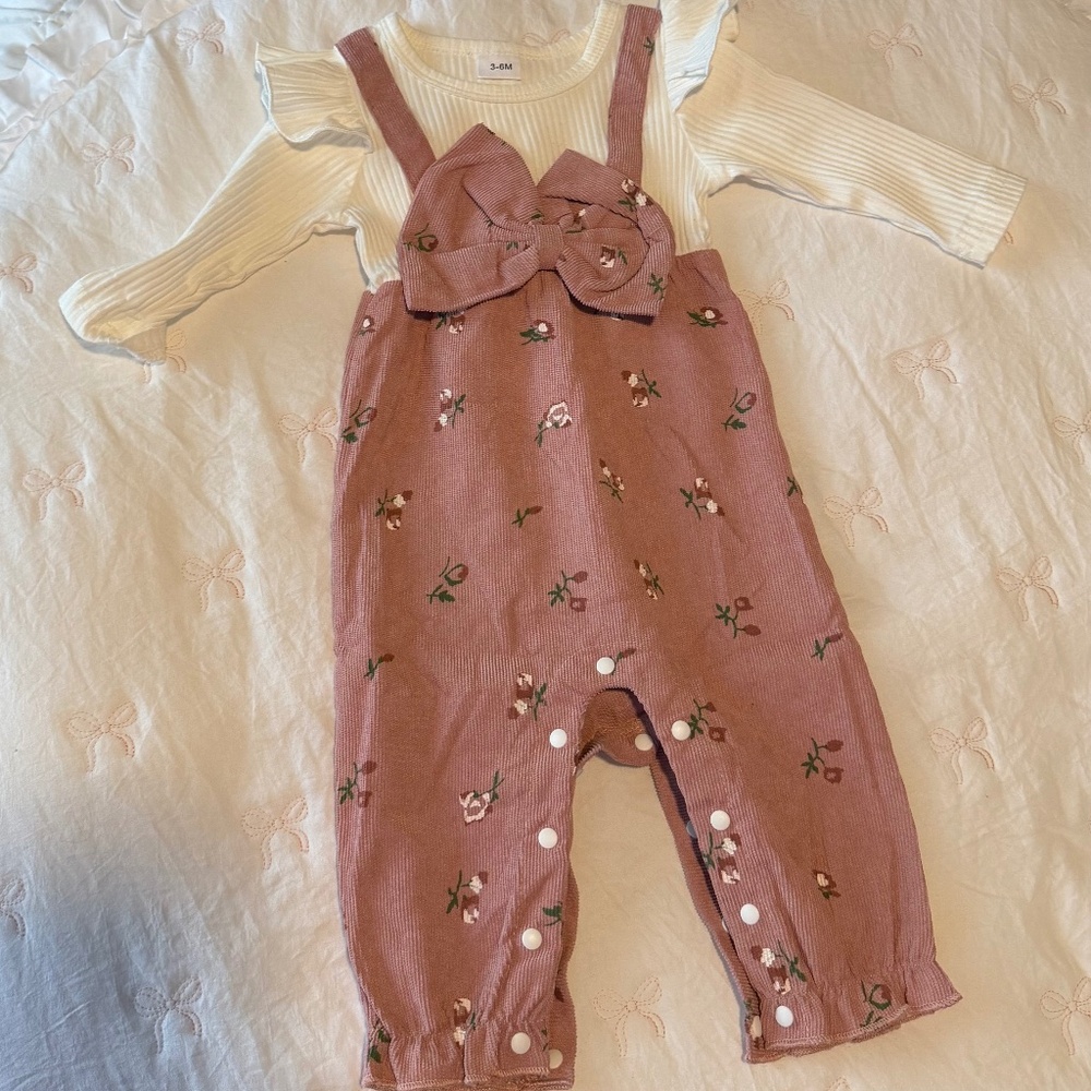 Baby girl outfit -perfect for pictures